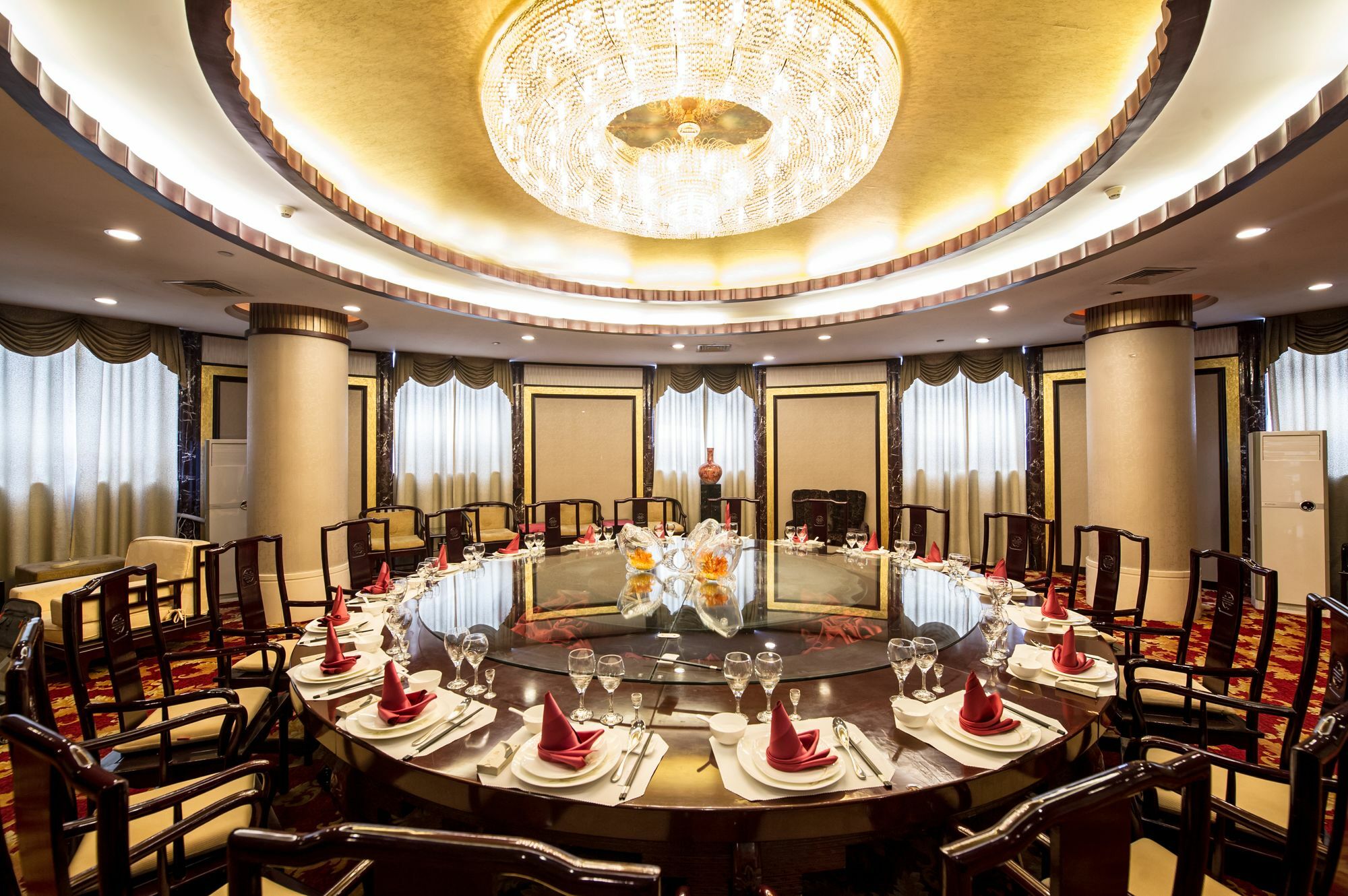 Hongyi Hotel Wuhan Bagian luar foto